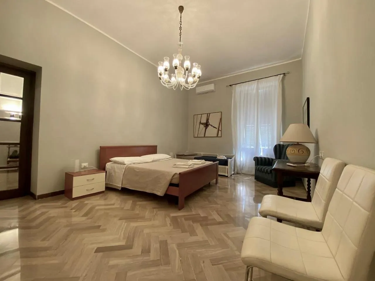 Il Balcone Sul Teatro Apartment La Spezia 0*,