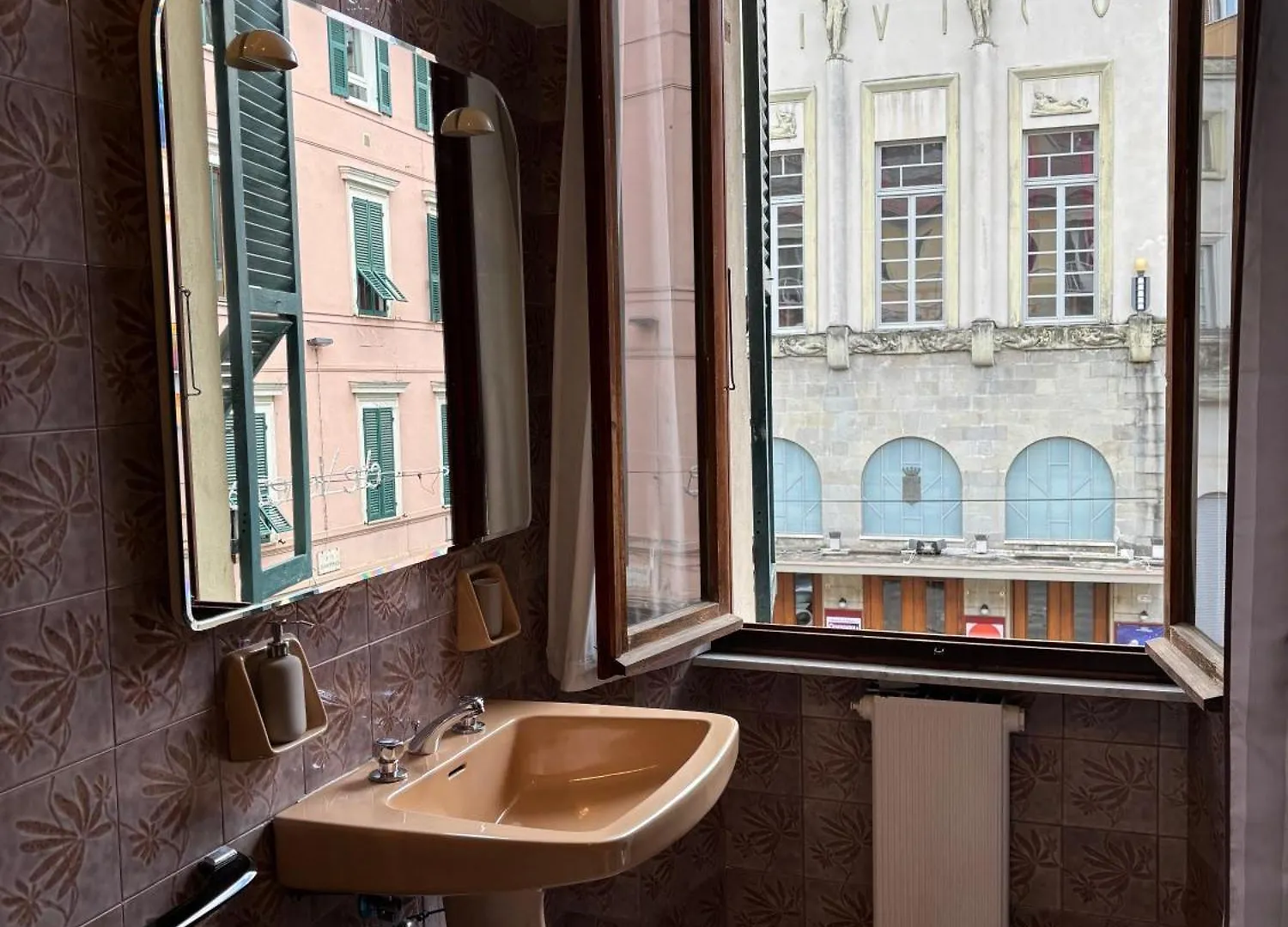 라스페치아 Il Balcone Sul Teatro 아파트